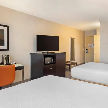 Holiday Inn Express San Bernardino Colton By Ihg Exterior photo