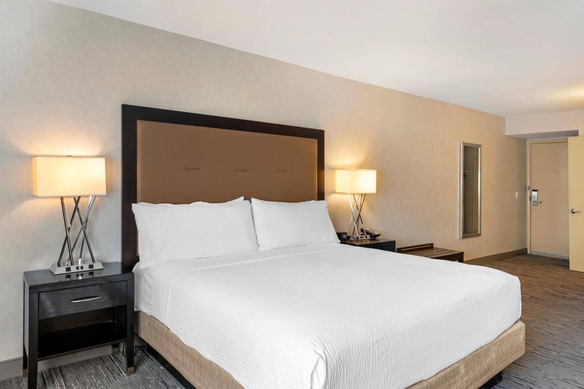 Express San Bernardino By Ihg 2*