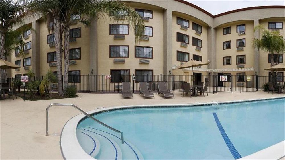 Hotel Express San Bernardino By Ihg 2*