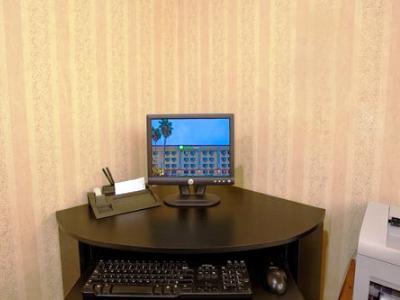 Express San Bernardino By Ihg Colton