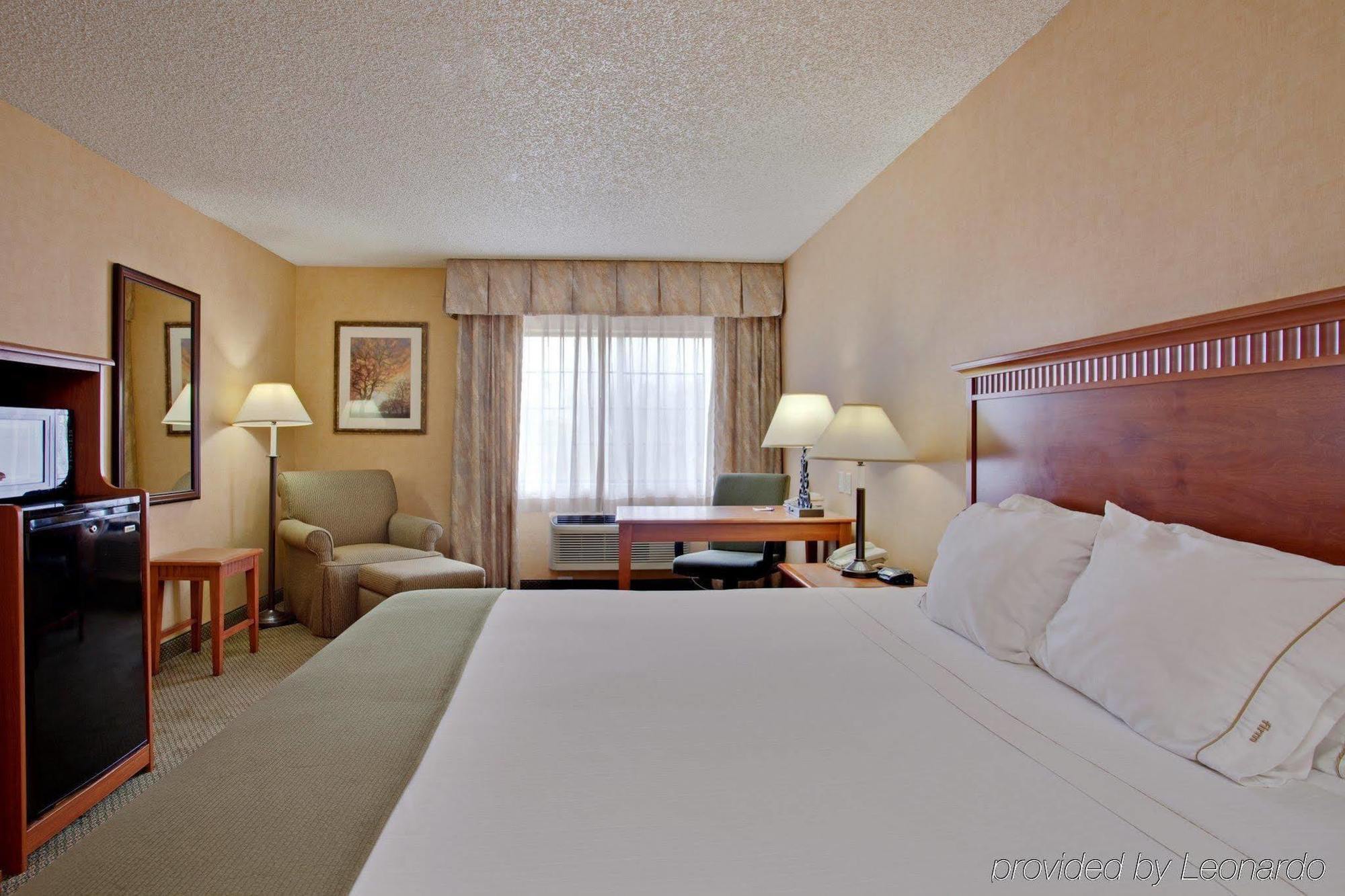 Hotel Express San Bernardino By Ihg 2*
