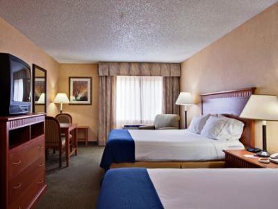 Express San Bernardino By Ihg Hotel Colton